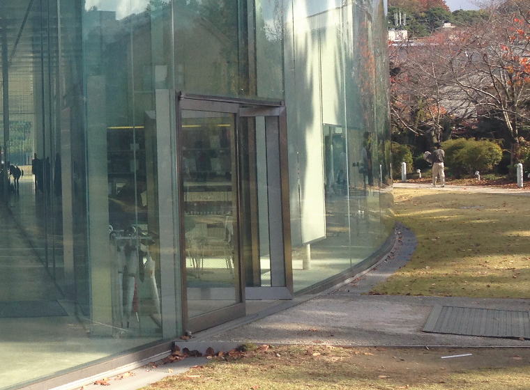 金沢21世紀美術館 南口