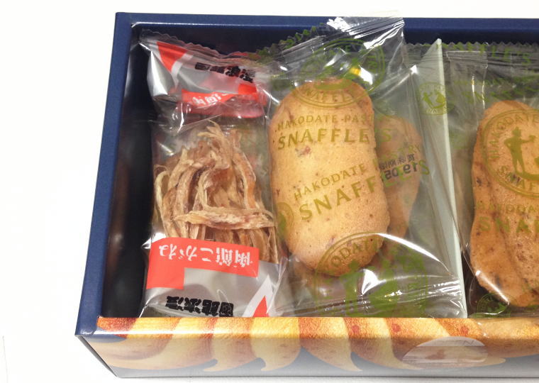 『ラング・ド・カラマール』 さきいかが入っている