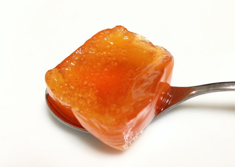 『岐阜富有柿ひとしずく』 スプーンでいただく