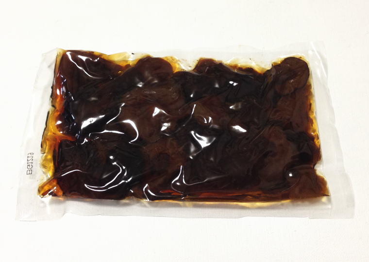 『まるごとわさび椎茸』袋に入っているところ