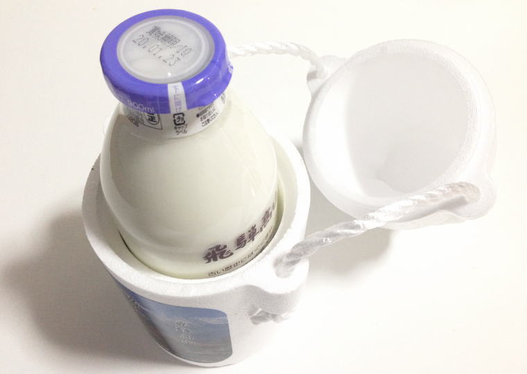 『銘乳 飛騨の郷』開けたところ